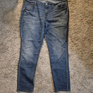 Old Navy Women's Skinny Jeans in Denim Blue